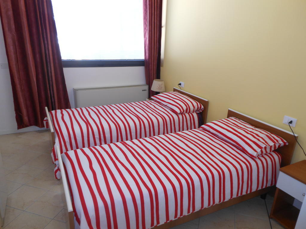 B&B Relax Βιτσέντζα Δωμάτιο φωτογραφία